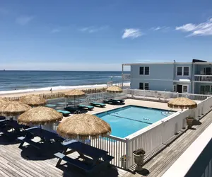 Photo 2 - Ocean Surf Resort