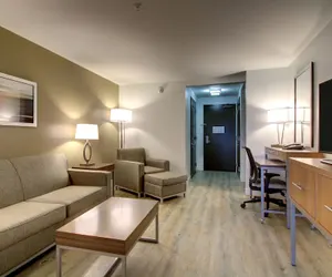 Photo 3 - Holiday Inn Peoria At Grand Prairie by IHG