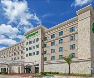 Photo 2 - Holiday Inn Houston NE - Bush Airport Area, an IHG Hotel