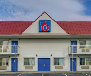 Photo 2 - Motel 6 Baker City, OR