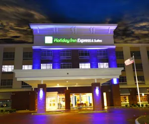 Photo 2 - Holiday Inn Express & Suites Toledo South - Perrysburg, an IHG Hotel