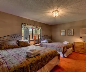 Photo 4 - 3042 Sierra Blvd.