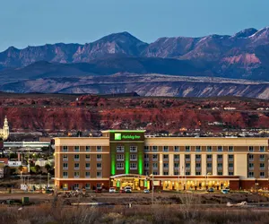 Photo 2 - Holiday Inn St. George Conv Ctr by IHG