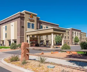 Photo 2 - Comfort Suites Kanab National Park Area