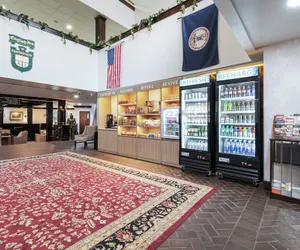 Photo 3 - English Inn of Charlottesville