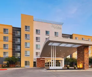 Photo 2 - Fairfield Inn & Suites by Marriott Austin San Marcos