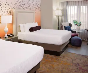 Photo 5 - Hotel Indigo Austin Downtown - University by IHG