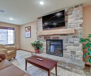 Photo 4 - Cobblestone Hotel & Suites – Pulaski/Green Bay
