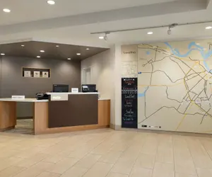 Photo 4 - TownePlace Suites by Marriott Alexandria