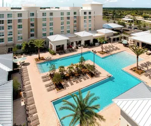 Photo 2 - TownePlace Suites Orlando at FLAMINGO CROSSINGS® Town Center/Western Entrance