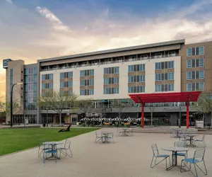 Photo 2 - AC Hotel by Marriott Cincinnati at Liberty Center