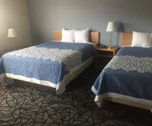 Photo 4 - Tomahawk Motor Lodge