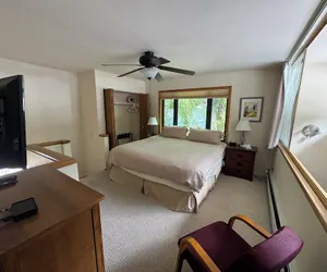 Photo 3 - Shadow Mountain Lodge