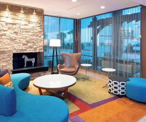 Photo 3 - Fairfield Inn & Suites by Marriott Houston Pasadena