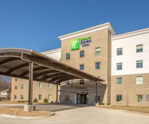 Photo 2 - Holiday Inn Express & Suites Shawnee-Kansas City West, an IHG Hotel