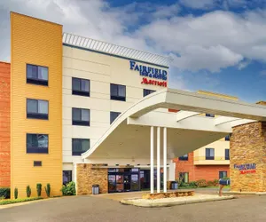 Photo 2 - Fairfield Inn & Suites Dunn I-95