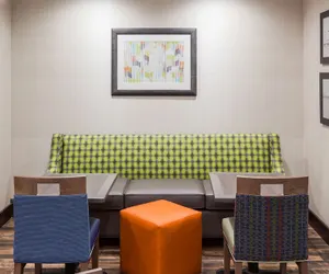 Photo 4 - Hampton Inn & Suites Sioux City South