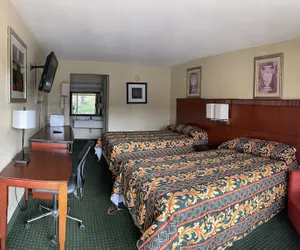 Photo 3 - Night Inn