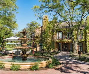 Photo 2 - Vinarosa Resort & Spa