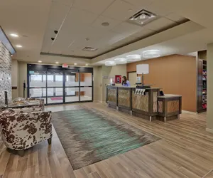 Photo 4 - Hampton Inn & Suites Artesia