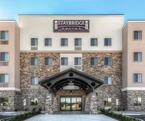 Photo 2 - Staybridge Suites St Louis - Westport, an IHG Hotel