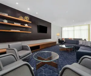 Photo 4 - Courtyard by Marriott Oxford