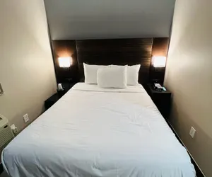 Photo 4 - Rockaway Hotel Brooklyn