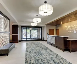 Photo 4 - Hampton Inn & Suites Rome