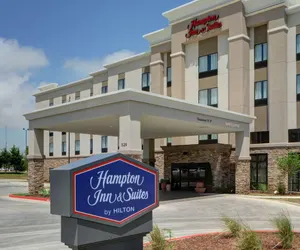 Photo 2 - Hampton Inn & Suites Ardmore