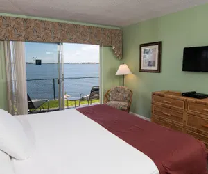Photo 5 - Palm Beach Waterfront Suites