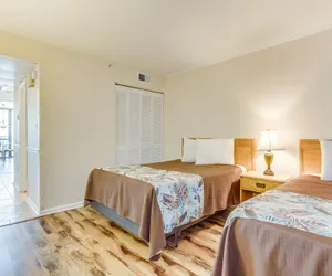 Photo 4 - Hosteeva Oceanview Condos