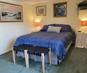 Photo 4 - Cottage Lake Bed and Breakfast
