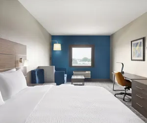 Photo 3 - Holiday Inn Express & Suites Boynton Beach West by IHG
