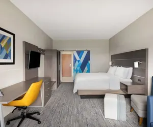 Photo 4 - Holiday Inn Express & Suites Boynton Beach West by IHG