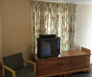 Photo 5 - The Walpole Motel