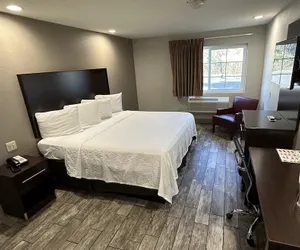 Photo 4 - Red Roof Inn Hayward