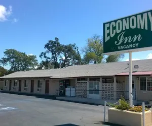 Photo 2 - Economy Inn