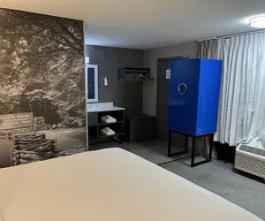 Photo 4 - The Wander Hotel, a Ramada by Wyndham