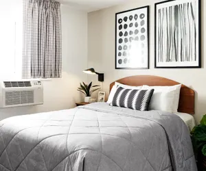 Photo 4 - InTown Suites Extended Stay Austin TX - North Lamar Blvd