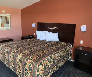 Photo 3 - Royal inn