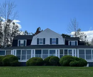 Photo 2 - High Tide Inn