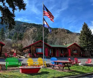 Photo 2 - Foot of the Mountain Motel