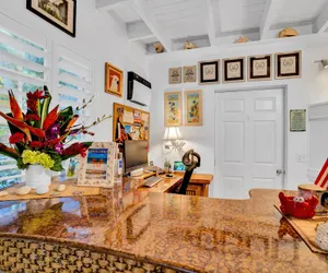Photo 4 - Island Bay Resort