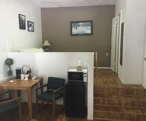 Photo 3 - The Brookside Motel
