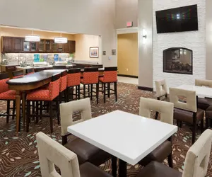 Photo 4 - Homewood Suites by Hilton Davenport