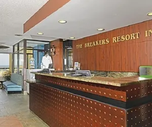 Photo 3 - Breakers Resort Inn