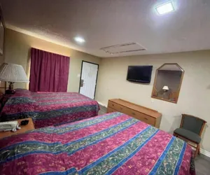 Photo 4 - Golden Inn Dallas by Hotel O