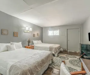 Photo 5 - OYO Holiday Capri Motel & Rv Park