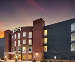 Photo 2 - Staybridge Suites Marquette, an IHG Hotel