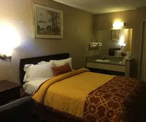 Photo 2 - Executive Suites Inn